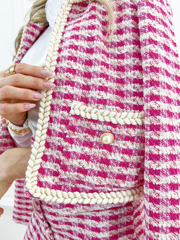 BLAZER CROPPED CON BOLSILLO EN FRENTE